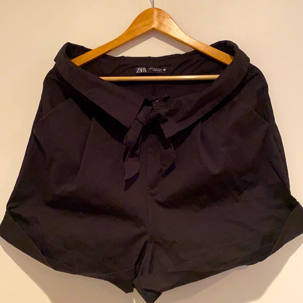 Zara Shorts XL